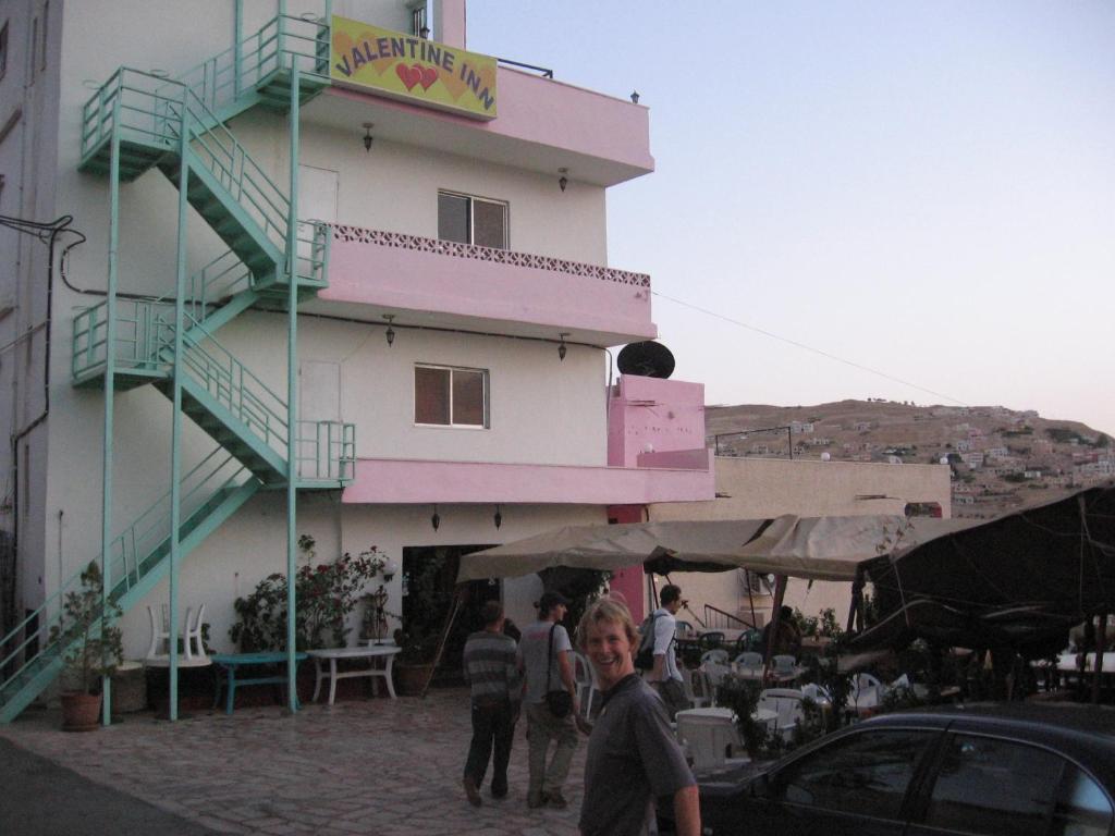 Valentine Inn Wadi Musa Exterior photo